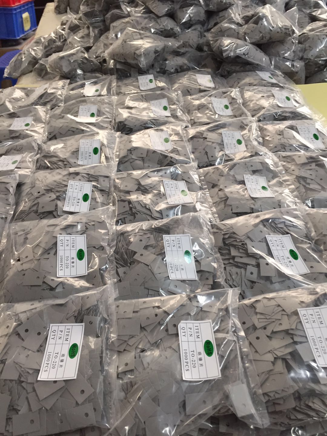 导热矽胶布